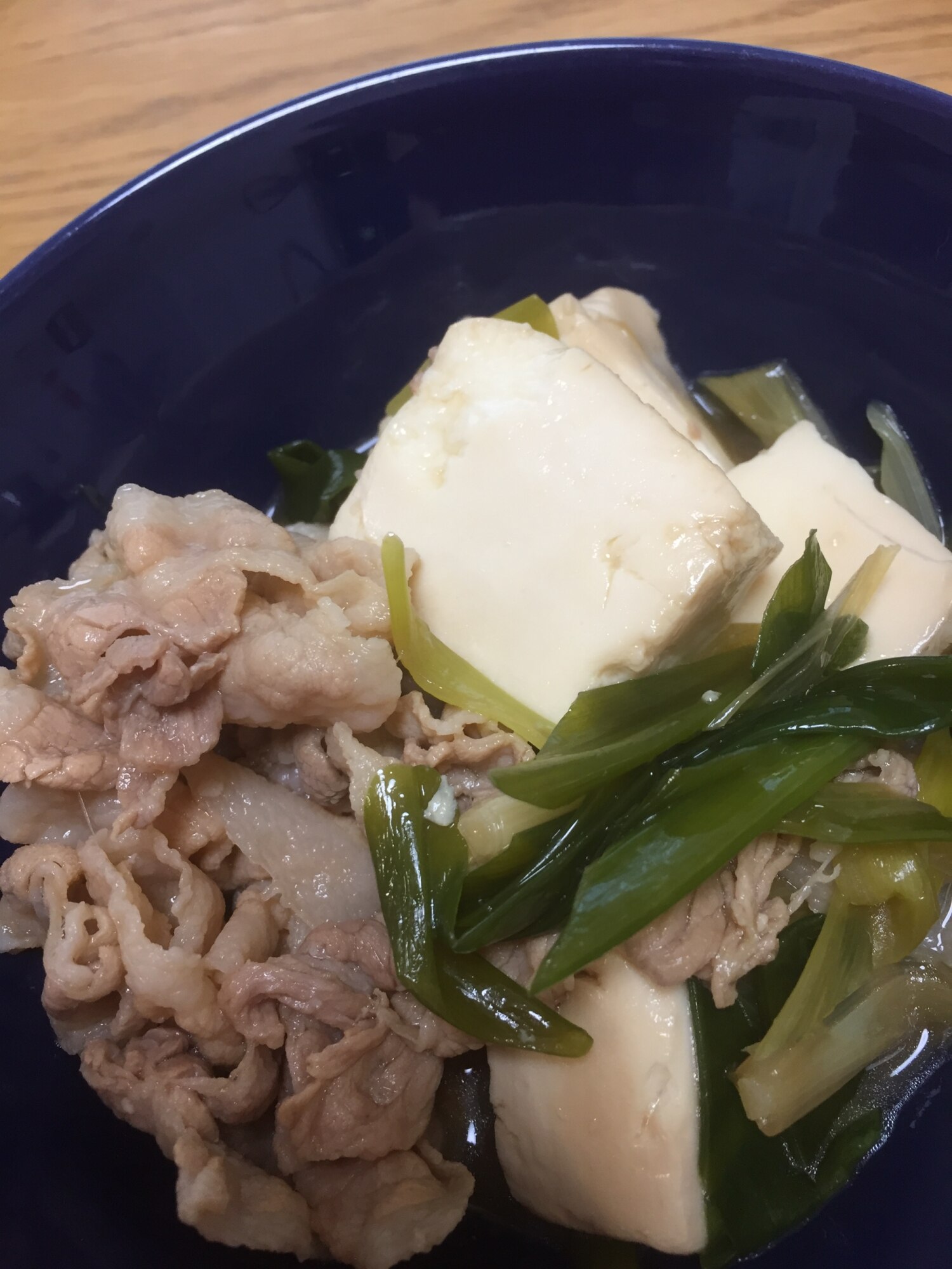 豚バラなのにあっさり!節約肉豆腐